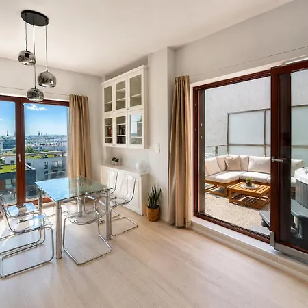 Floor 100sqm Penthouse Full Krk View Old Town Private Terrace Jacuzzi Parking Garage Ac Wifi Hbo * Cracovia