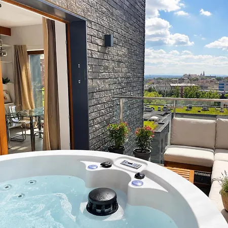 Floor 100sqm Penthouse Full Krk View Old Town Private Terrace Jacuzzi Parking Garage Ac Wifi Hbo * Cracovia
