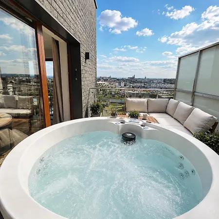 Floor 100sqm Penthouse Full Krk View Old Town Private Terrace Jacuzzi Parking Garage Ac Wifi Hbo * Cracovia